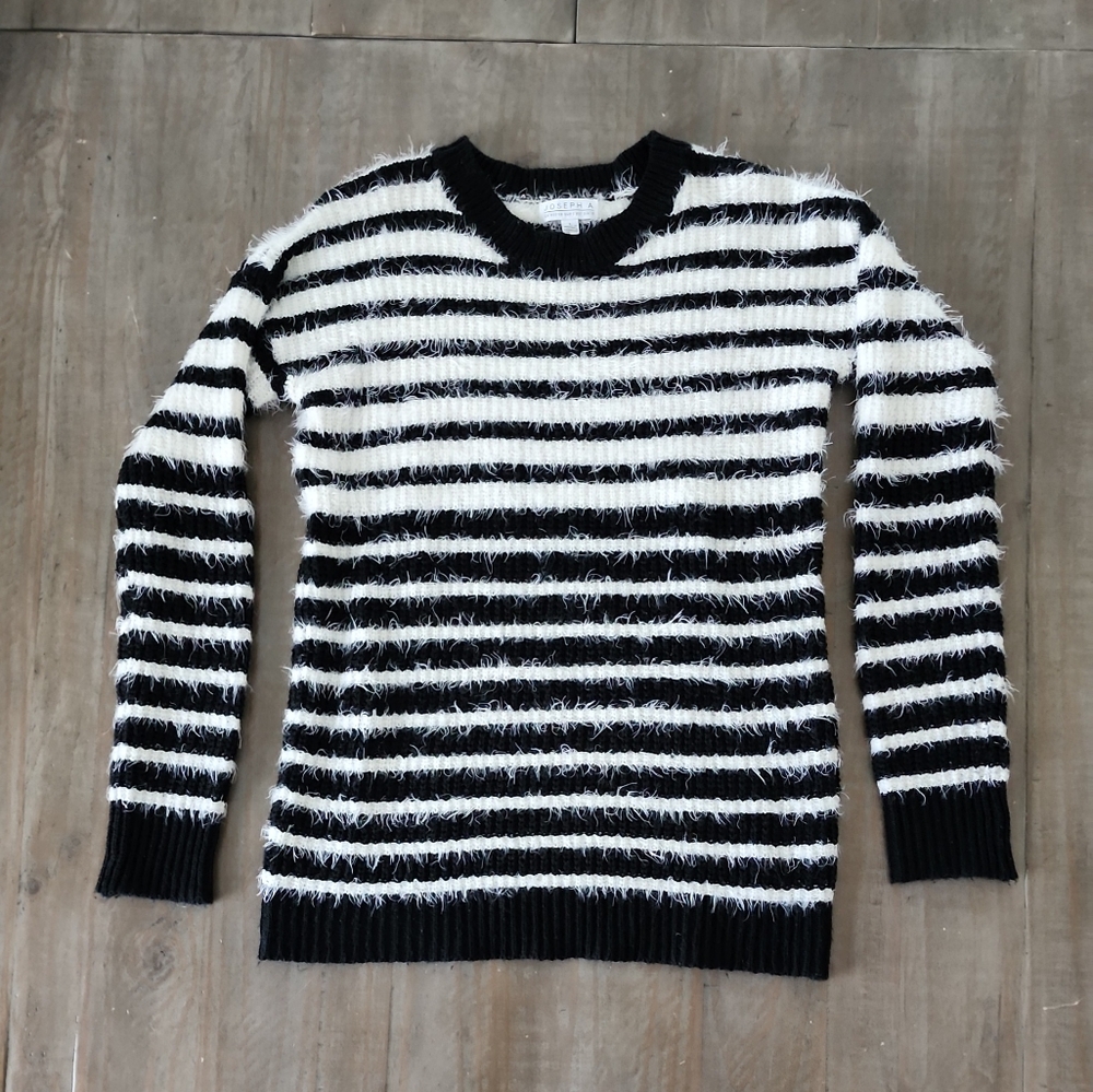 Joseph A. Black and White Striped Women's Sweater #E2509-0099